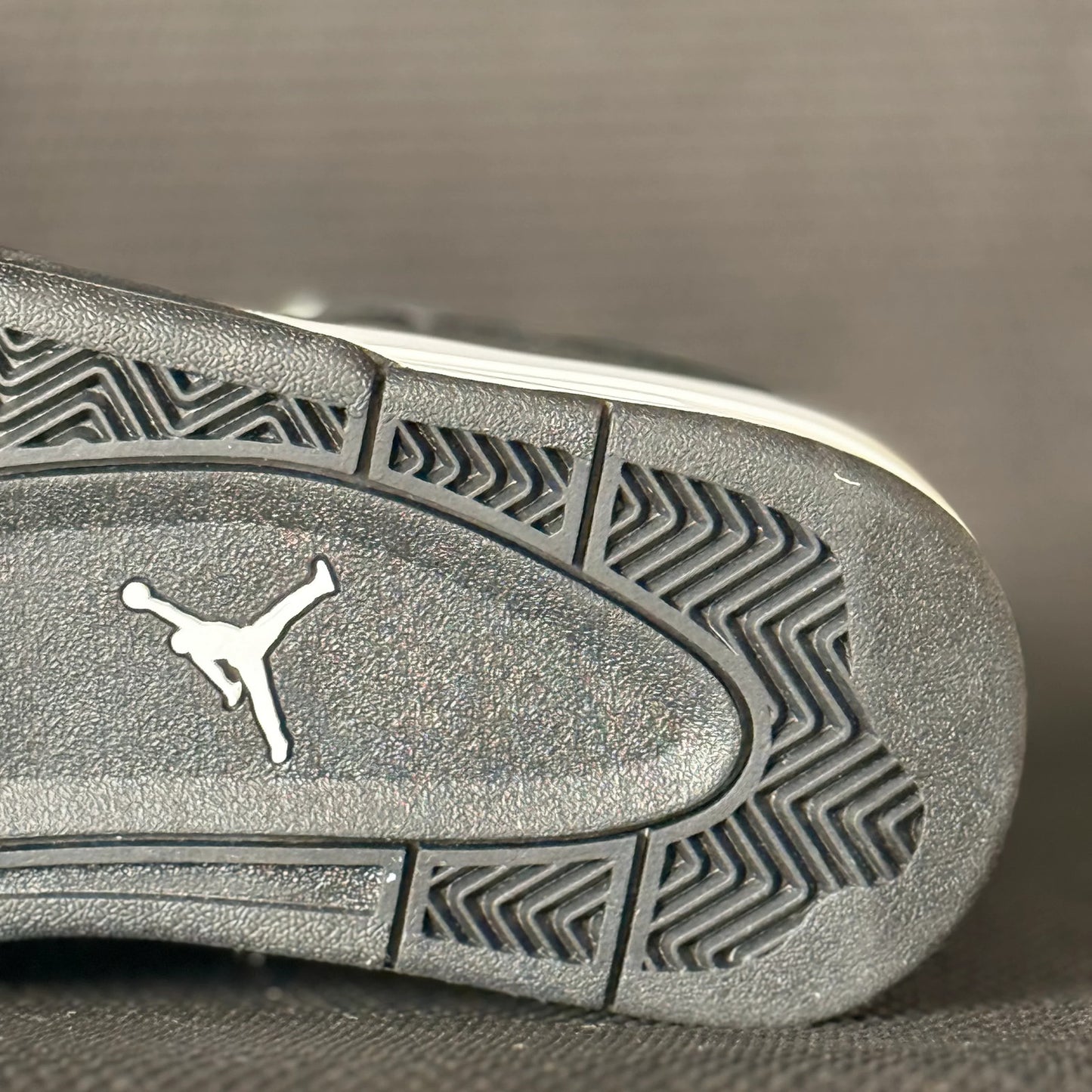 2024Air Jordan 4 Retro 'White Thunder'