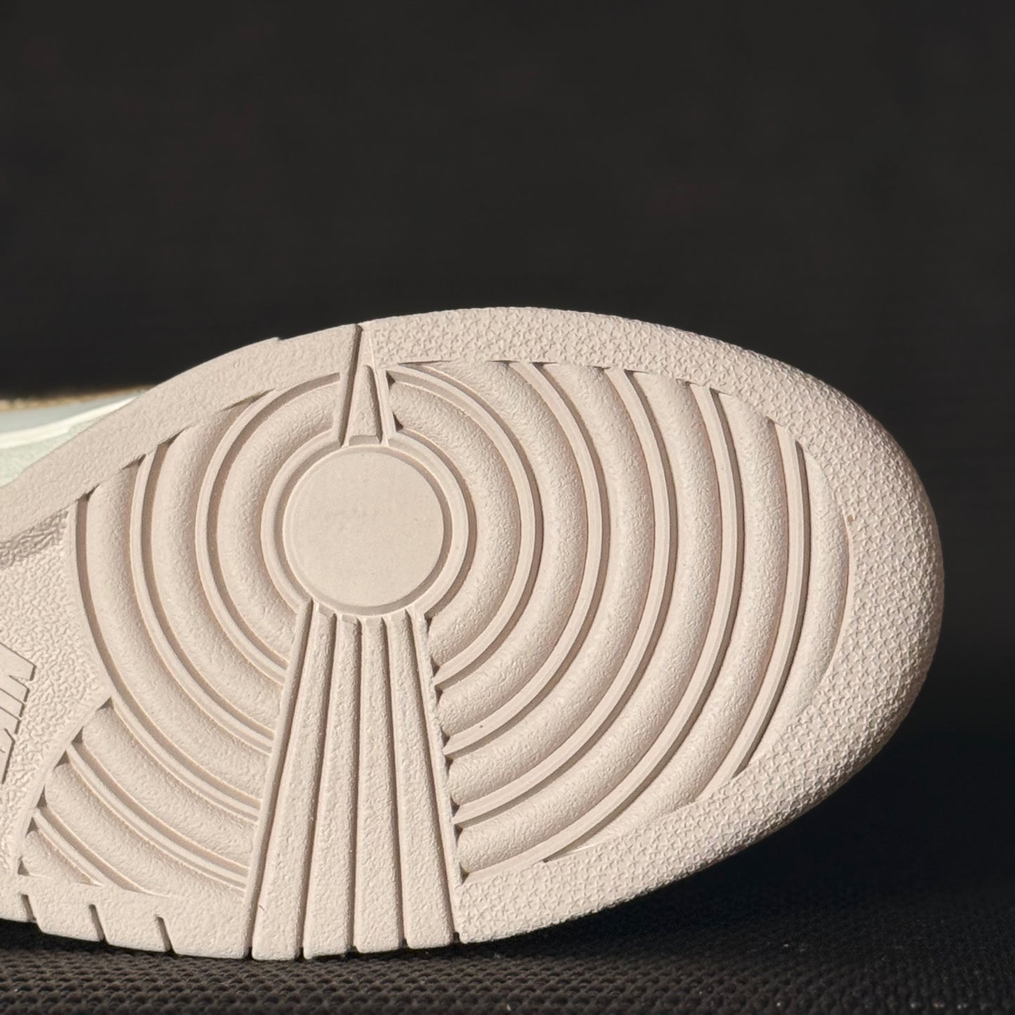 Nike Dunk Low “Gold Dust”