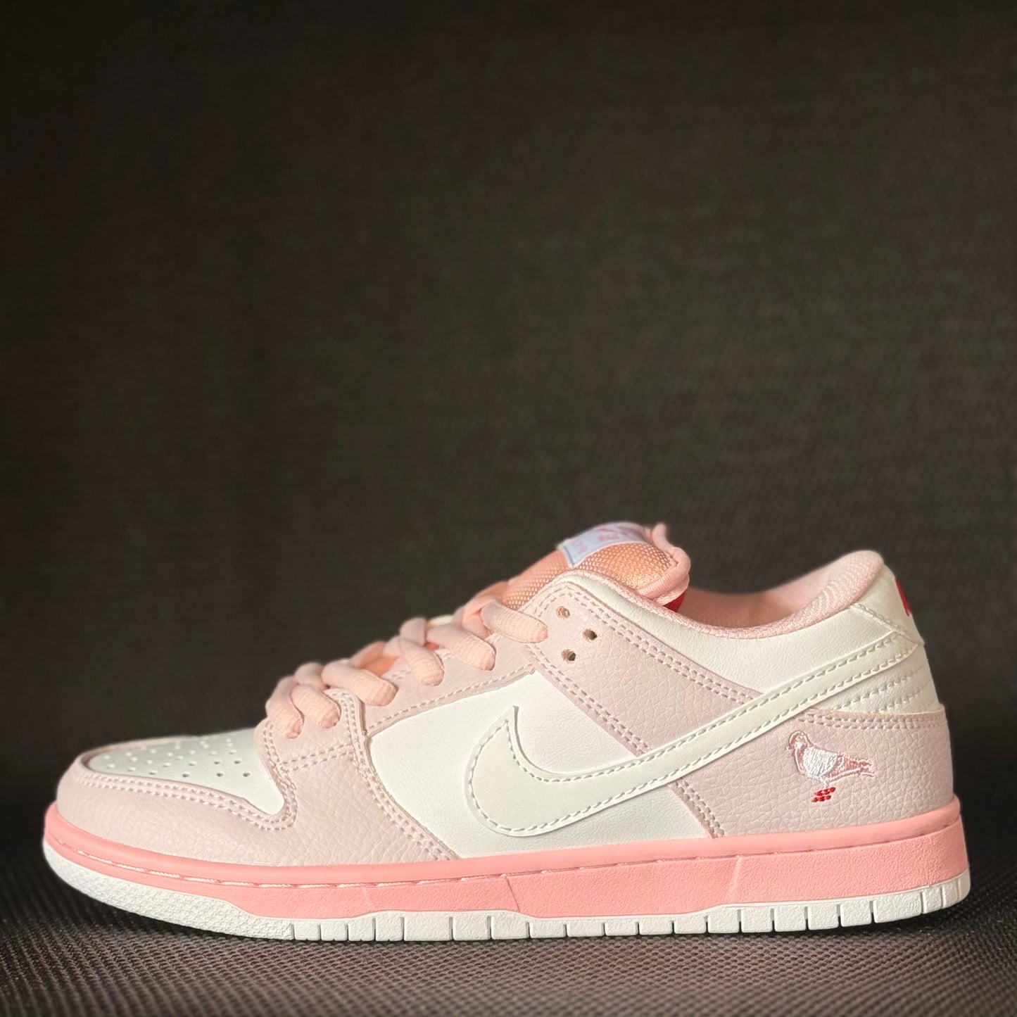 WMNS NIKE DUNK LOW ELITE SB