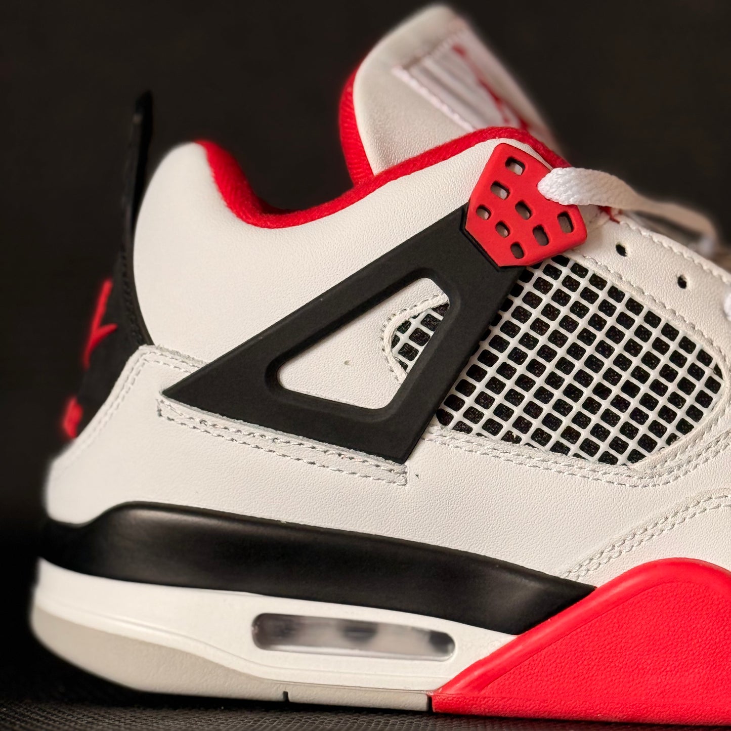 Air Jordan 4 Retro OG 'Fire Red'