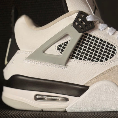Air Jordan 4 Retro 'Military Black'