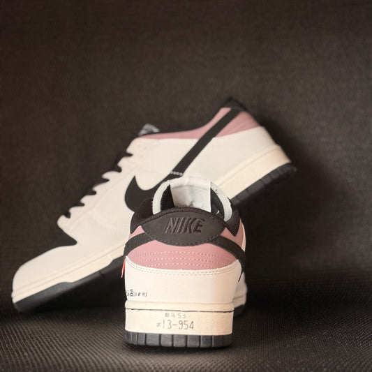 Nike Dunk Low Kanji Edition