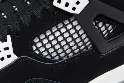 Air Jordan 4 Retro 'White Thunder'