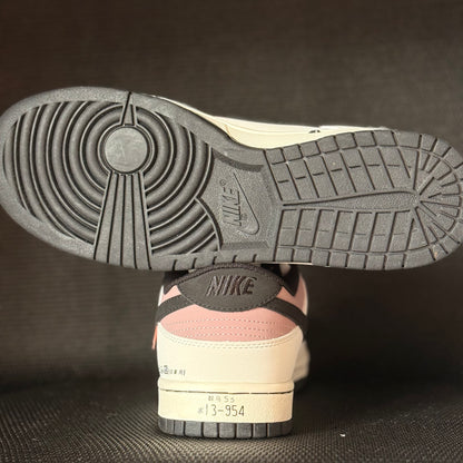 Nike Dunk Low Kanji Edition