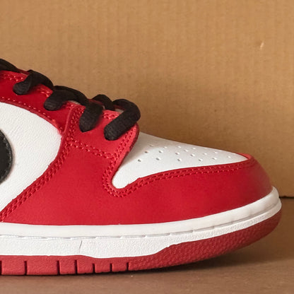 Nike Dunk Low “Chicago”