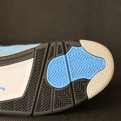 Air Jordan 4 Retro 'University Blue'