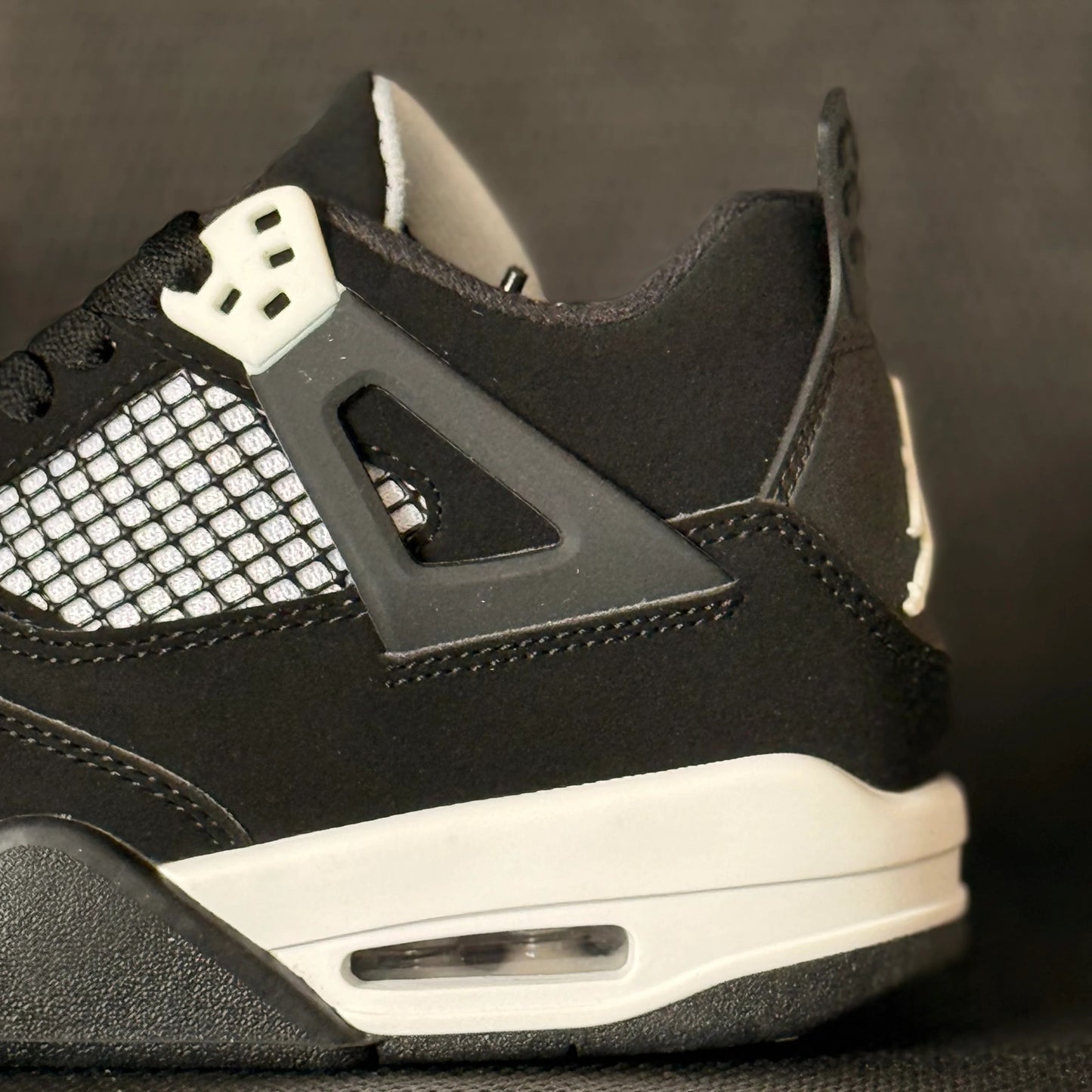 2024Air Jordan 4 Retro 'White Thunder'