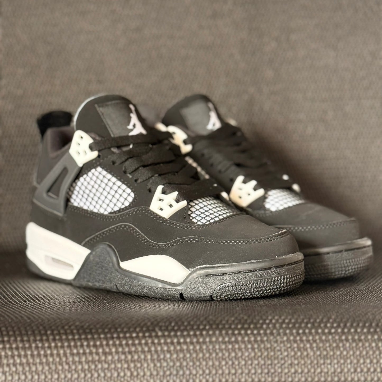 2024Air Jordan 4 Retro 'White Thunder'