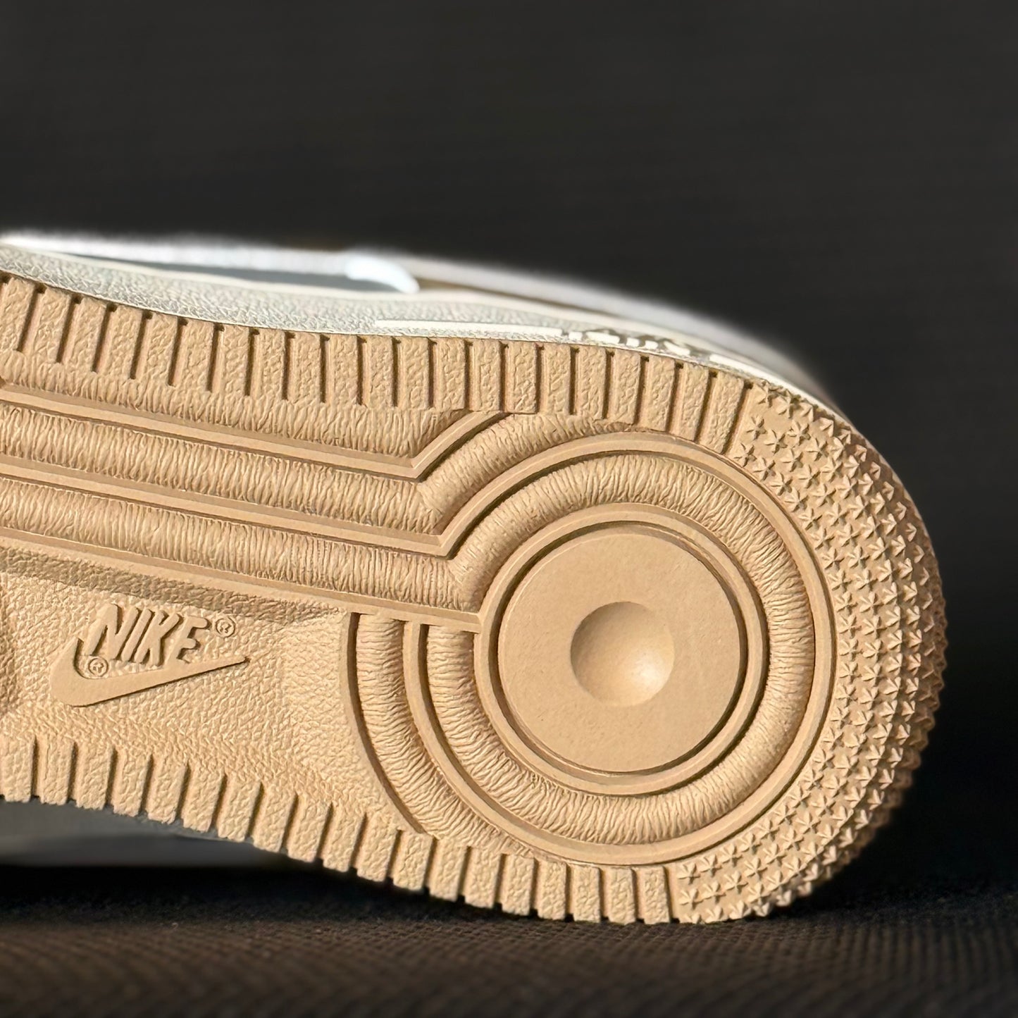 Custom AF1 Low BAPE STA Style – Tan/Grey