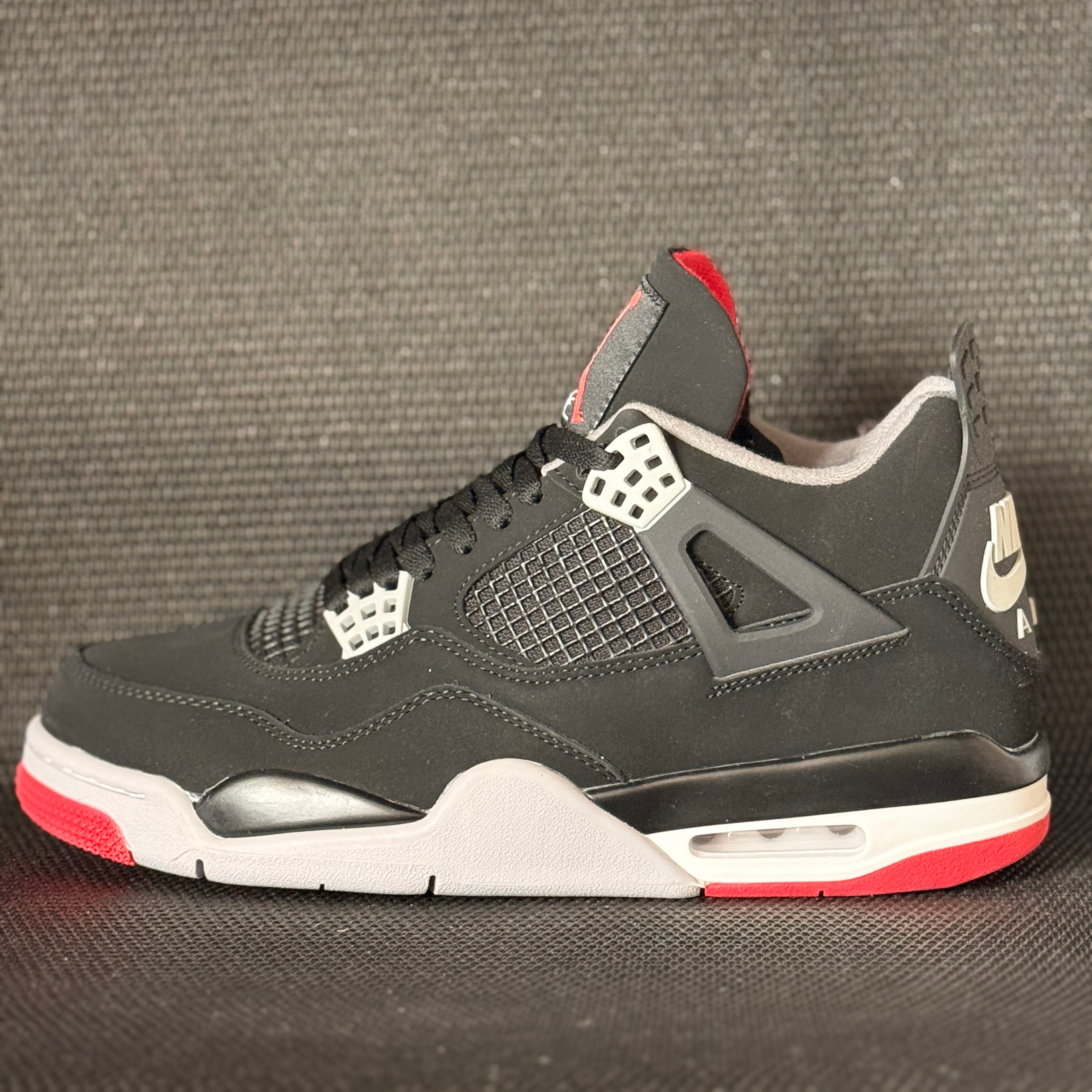 Air Jordan 4 Retro OG 'Bred