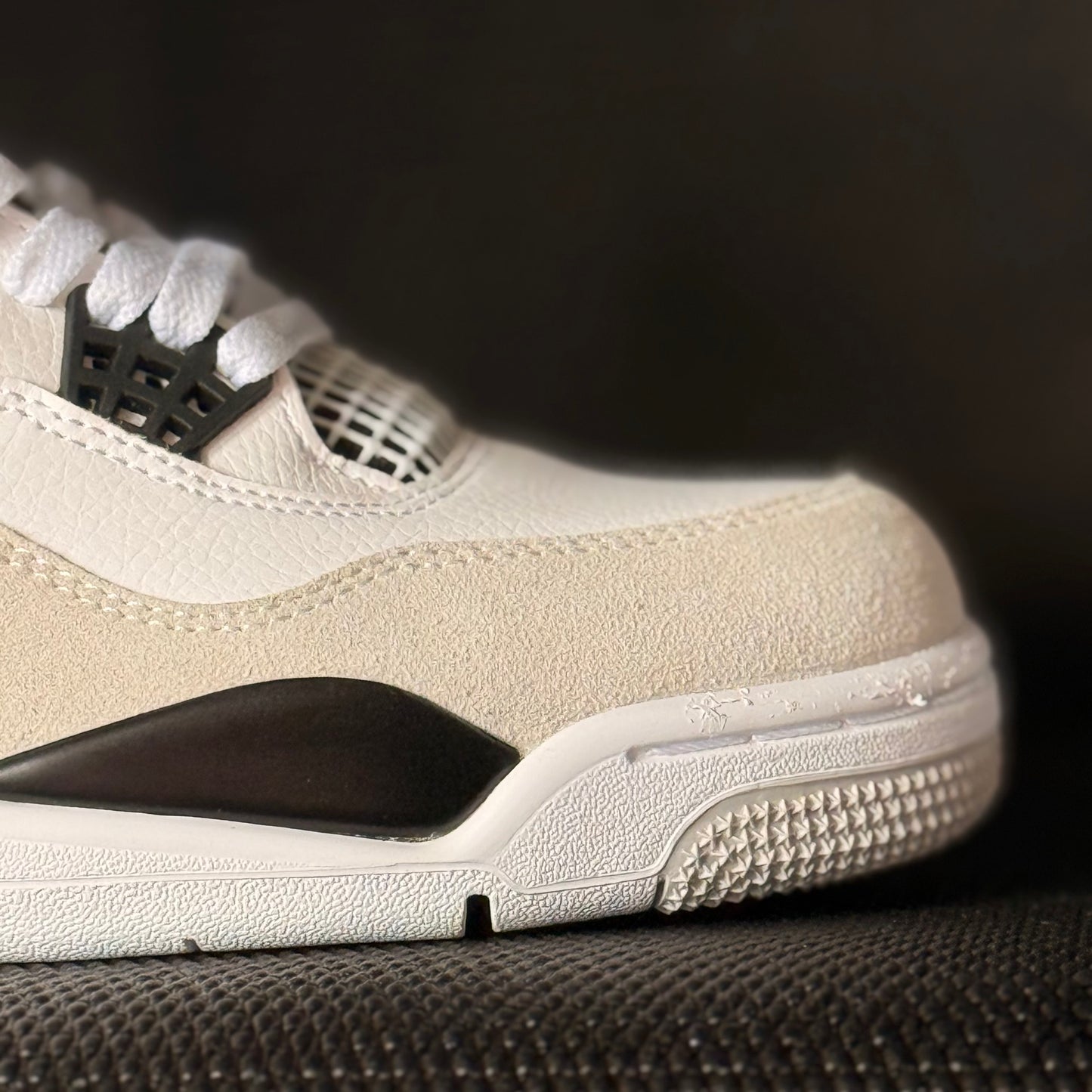 Air Jordan 4 Retro 'Military Black'