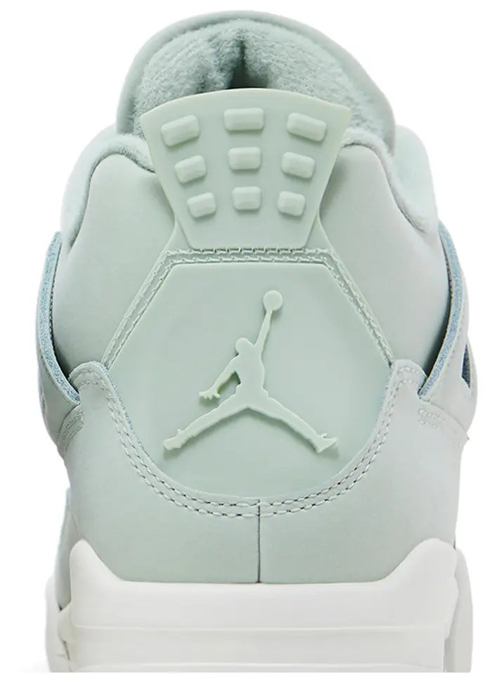 Wmns Air Jordan 4 Retro
'Abundance / Seafoam'
Air Jordan / Sneakers / Air Jordan