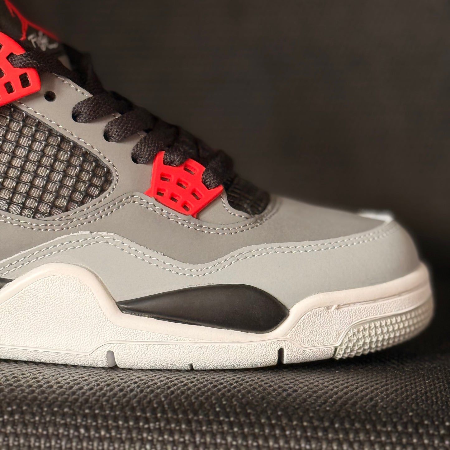 Air Jordan 4 Retro 'Infrared'