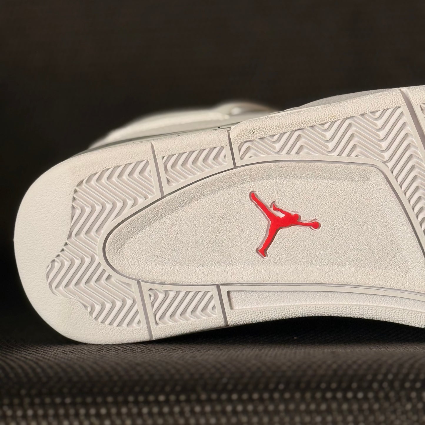 Air Jordan 4 Retro 'White Oreo'