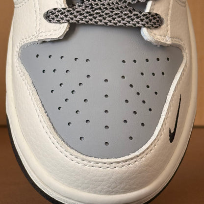 Xiaomi SU7 Dunk Low (Custom)