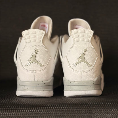Air Jordan 4 Retro 'White Oreo'