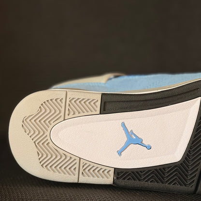 Air Jordan 4 Retro 'University Blue'
