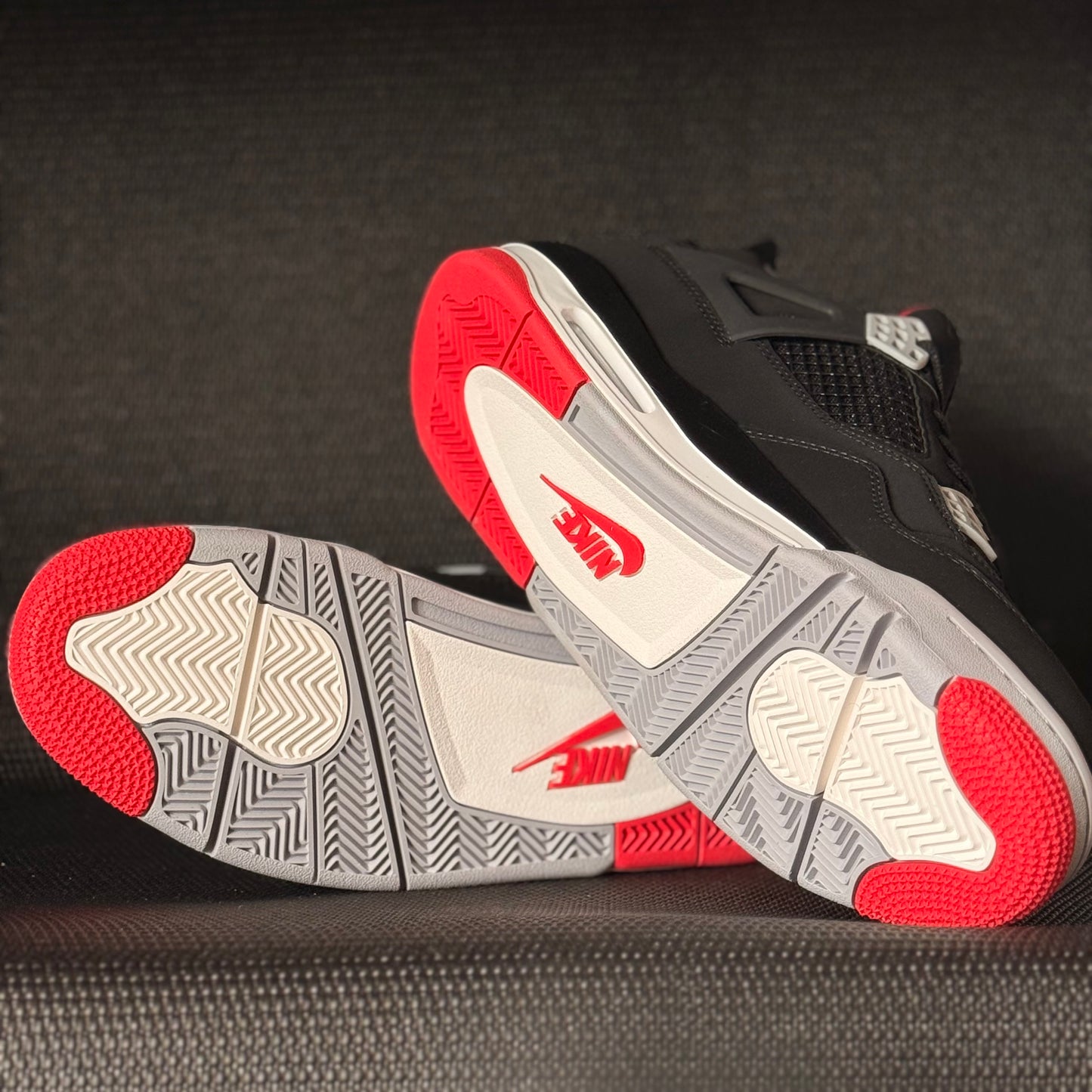 Air Jordan 4 Retro OG 'Bred