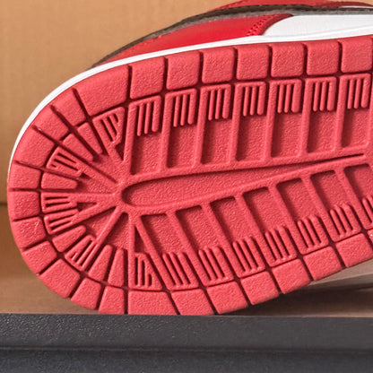 Nike Dunk Low “Chicago”